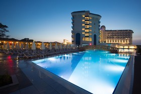 Water Side Resort & Spa