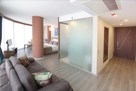 Forum Suite Hotel