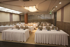 Forum Suite Hotel