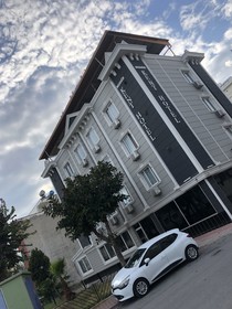 Grand Black Hotel