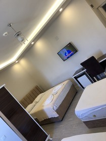 Grand Black Hotel