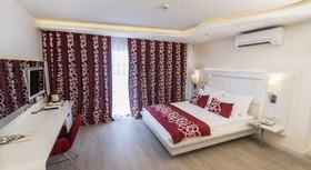 Laguna Beach Alya Resort & Spa