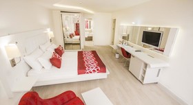 Laguna Beach Alya Resort & Spa