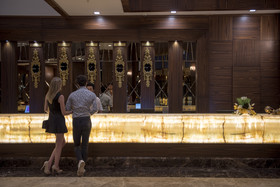 Oz SUI Resort Hotel