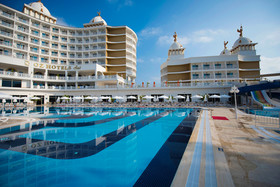 Oz SUI Resort Hotel