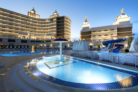 Oz SUI Resort Hotel