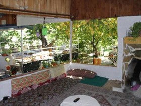 Rose Pension