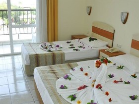 alltoura Club Hotel La Benata