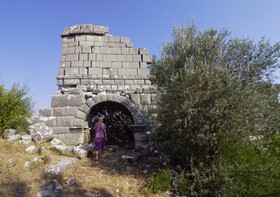 Antalya Bodrum Kayasi Dag Oteli