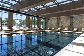 Acanthus Cennet Barut Collection