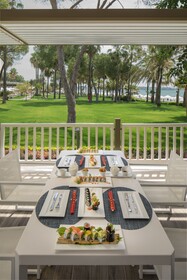 Acanthus Cennet Barut Collection