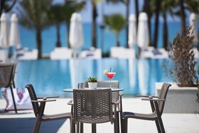 Acanthus Cennet Barut Collection