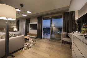 Acanthus Cennet Barut Collection
