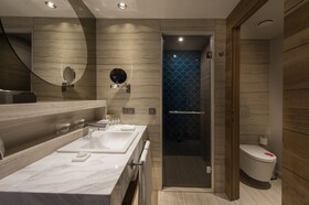 Acanthus Cennet Barut Collection
