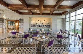 Acanthus Cennet Barut Collection
