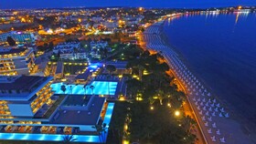 Acanthus Cennet Barut Collection