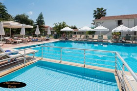 Clover Magic Altinkum Park Hotel