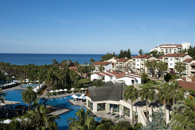 Arum Barut Collection