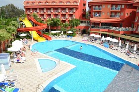 Club Side Coast Hotel