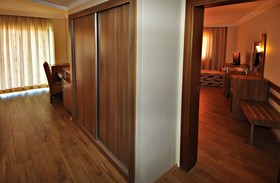 Club Side Coast Hotel