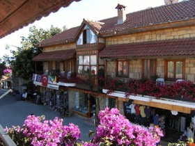 Hellen Hotel Side