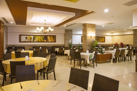 Side Aluna Hotel