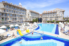Side Aluna Hotel