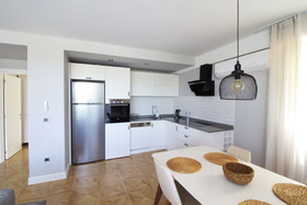 Elia Apartments