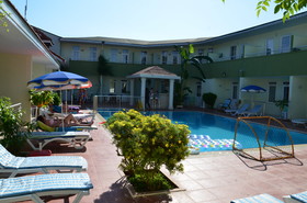 Elis Beach Hotel