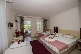 Elis Beach Hotel