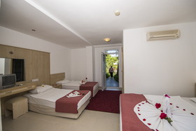 Elis Beach Hotel