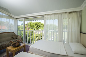 Elis Beach Hotel