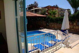 Elit Garden Hotel