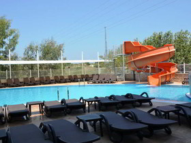 Adella Side Hotel