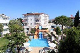 Catty Cats Garden Hotel