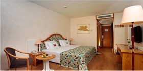Hotel Defne Star