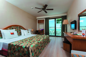 Hotel Defne Star