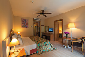 Hotel Defne Star