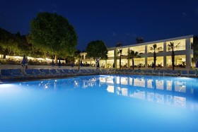 Side Nusso Beach Hotel
