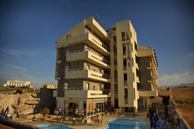 Lavitas Hotel