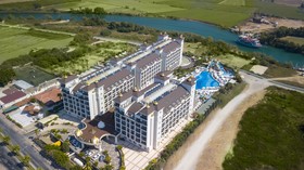 LRS Lake & River Side Hotel & Spa