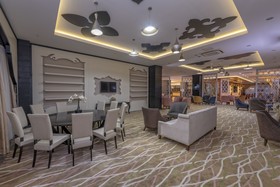LRS Lake & River Side Hotel & Spa