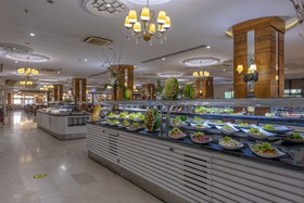 LRS Lake & River Side Hotel & Spa