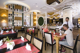 LRS Port River Hotel & Spa