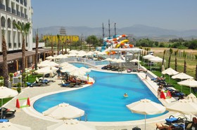 LRS Port River Hotel & Spa