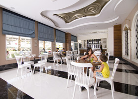 LRS Port River Hotel & Spa