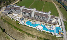 LRS Port River Hotel & Spa