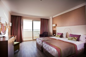 Side Alegria Hotel & Spa
