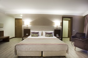 Side Alegria Hotel & Spa