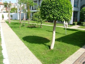 Side Garden Residence